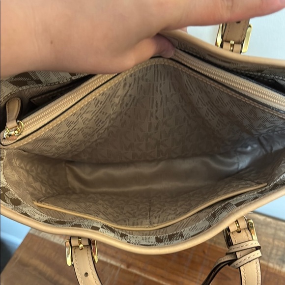 Michael Kors Gold and Cream Structured Handbag - Picture 10 of 12